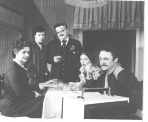 Liliana Țicău, Claudiu Bleonț, Ion Lucian, Iarina Demian, Dumitru Rucăreanu în Turnul de fildeș de Viktor Rozov, regia Ion Cojar, Teatrul de Comedie, 1981 ©site Teatrul de Comedie.