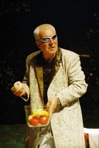 Harpagon în Avarul de Jean-Baptiste Molière, în regia lui Romulus Vulpescu. Teatrul Național ‘Marin Sorescu’-Craiova