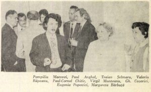 Margareta Bărbuță, prima din dreapta, alături de personalități ale teatrului românesc. Sursă fotografie: Revista Teatrul, anul 16, nr. 6, iunie, 1971, p. 28.